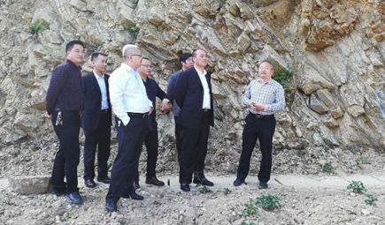 集团公司领导一行赴汉中市镇巴县、西乡县、南郑县考察工作